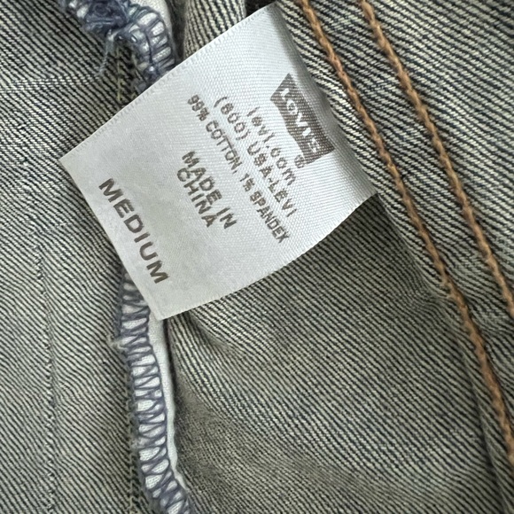 Levi Strauss Denim Jean Jacket - Picture 10 of 10